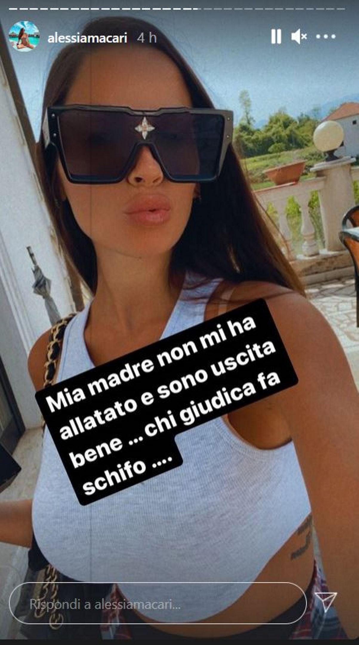 Alessia Macari è incinta ha svelato che non allatterà il suo bambino