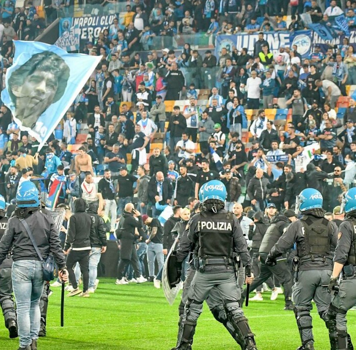 Sparatoria Durante La Festa Per Lo Scudetto Del Napoli Un Morto