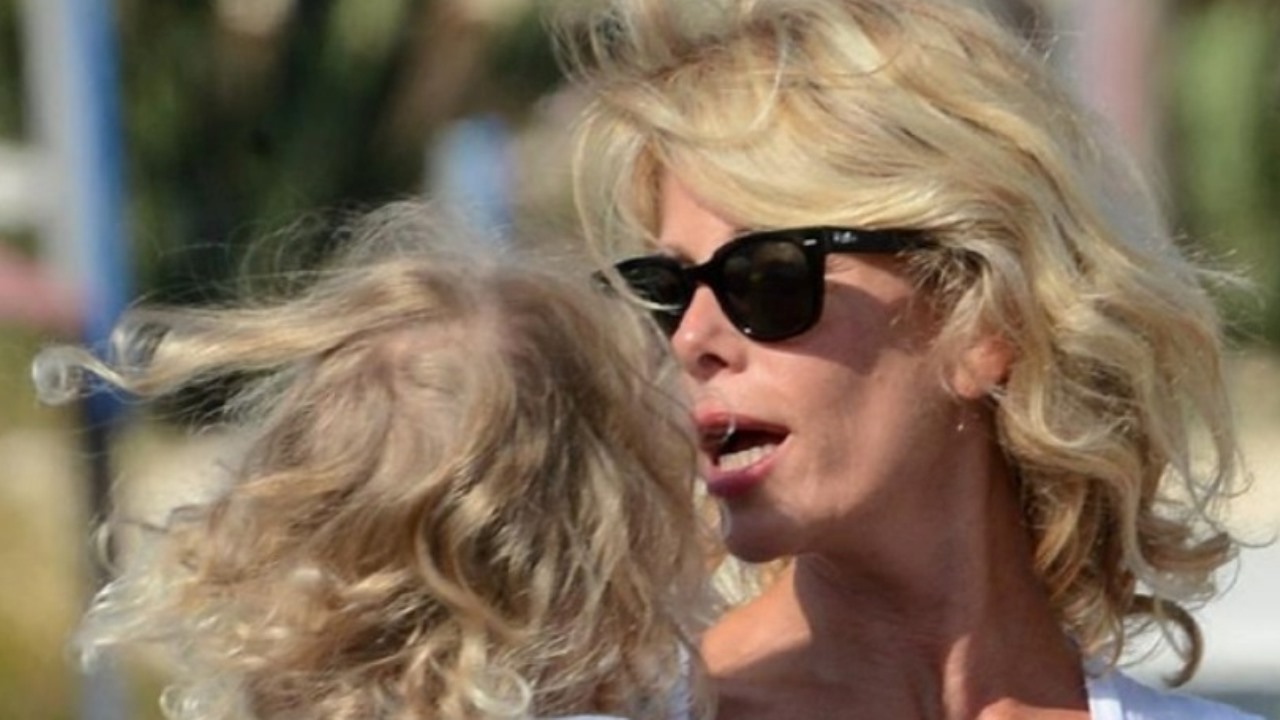 È bellissima”. Alessia Marcuzzi, la figlia Mia è cresciuta. E che  somiglianza alla mamma - Caffeina Magazine