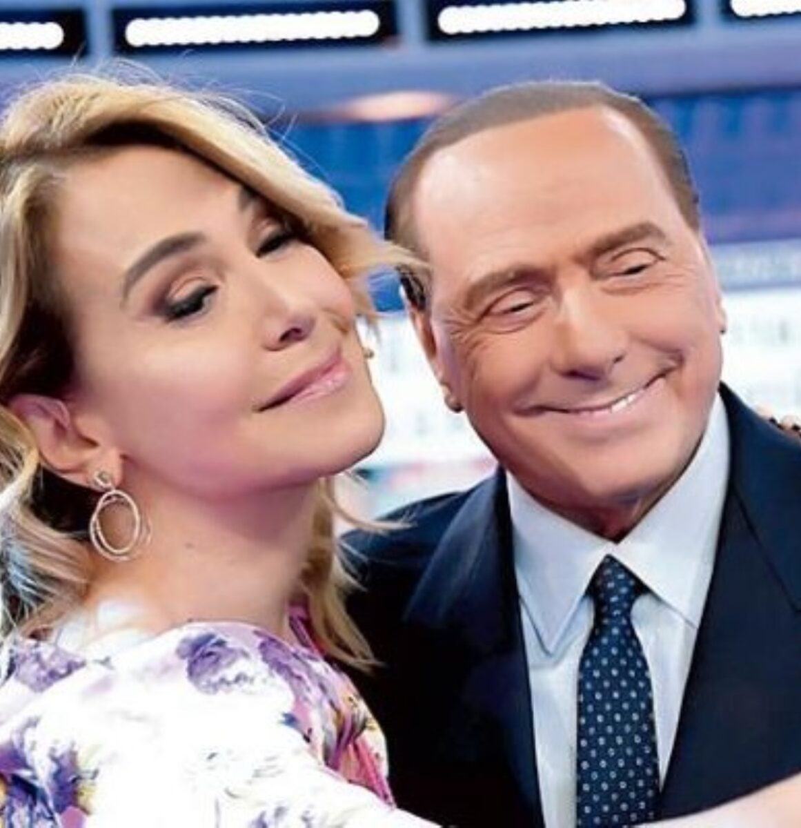 Il Vero Motivo Della Cacciata Barbara D Urso Fuori Da Mediaset Il