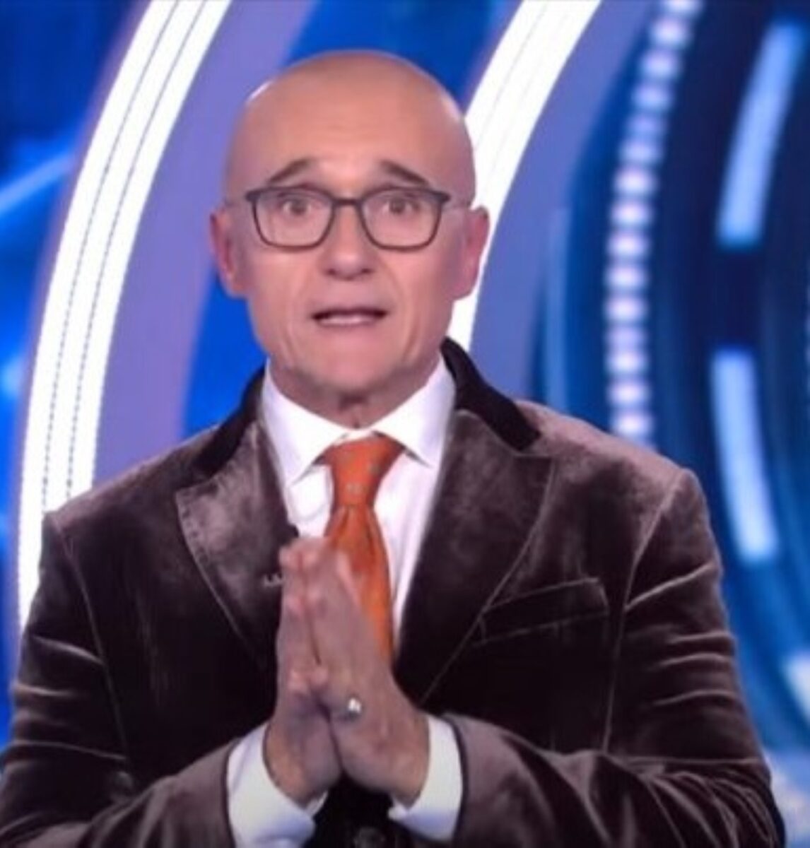 Fuori Alfonso Signorini Scoppia Il Caso Sulle Cacciate Da Mediaset