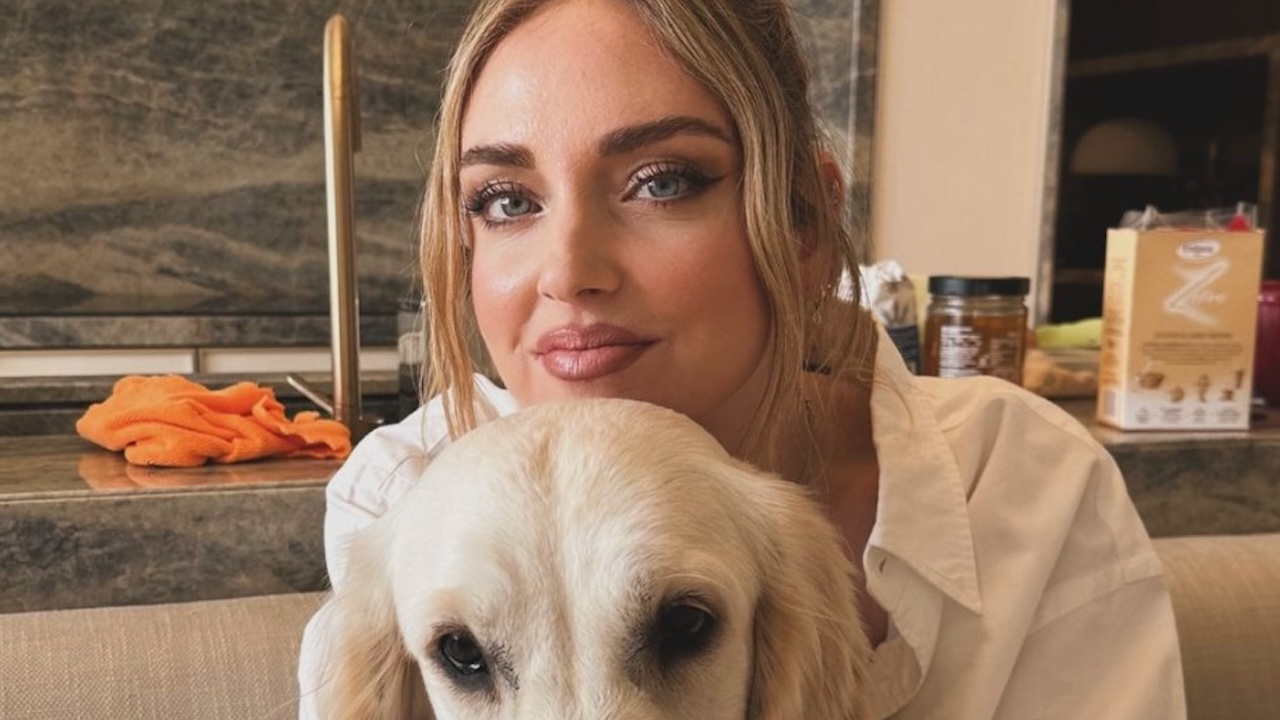 Ha un uomo, beccata”. Anche Chiara Ferragni guarda avanti, ha cercato di  nasconderelo così - Caffeina Magazine