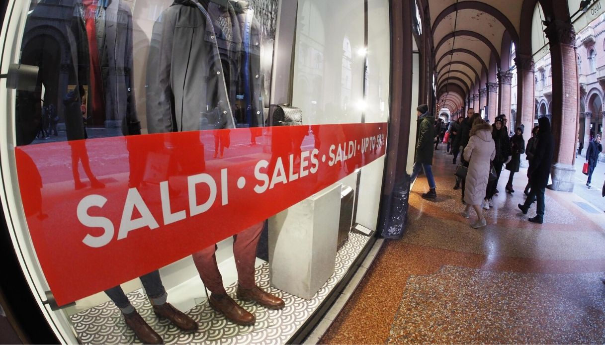 Saldi invernali 2020, quando cominciano. Date regione per regione