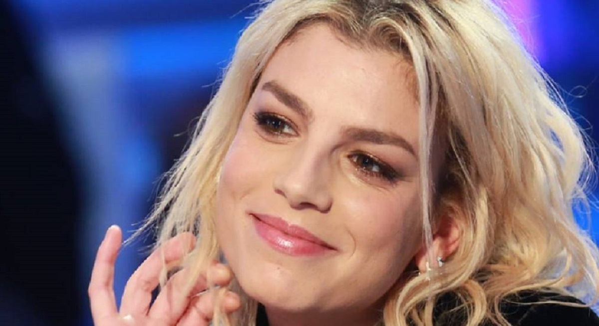 Emma Marrone e il sex symbol della musica italiana. Ore piccole insieme