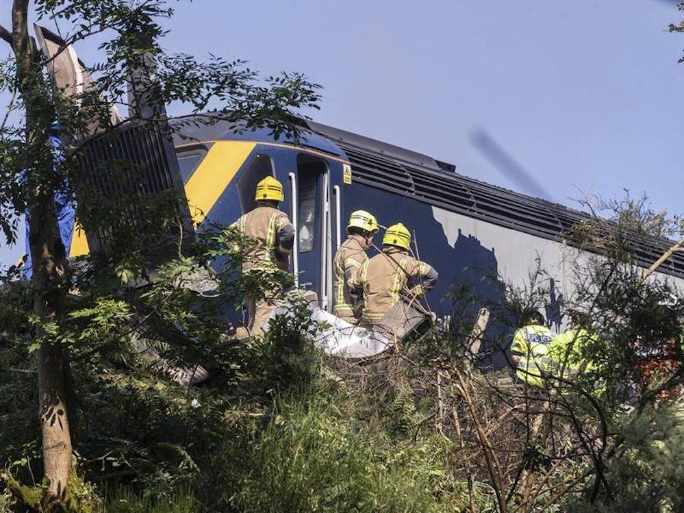 Treno Deraglia In Scozia Tre Morti E Sei Feriti Gravi