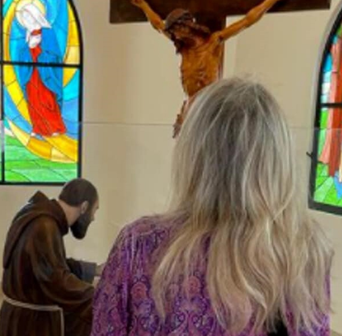 Mara Venier Pietrelcina foto preghiera Padre Pio 