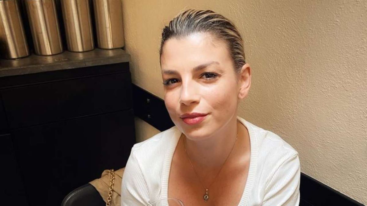 Emma Marrone Spogliarello Italia Europei Lingerie