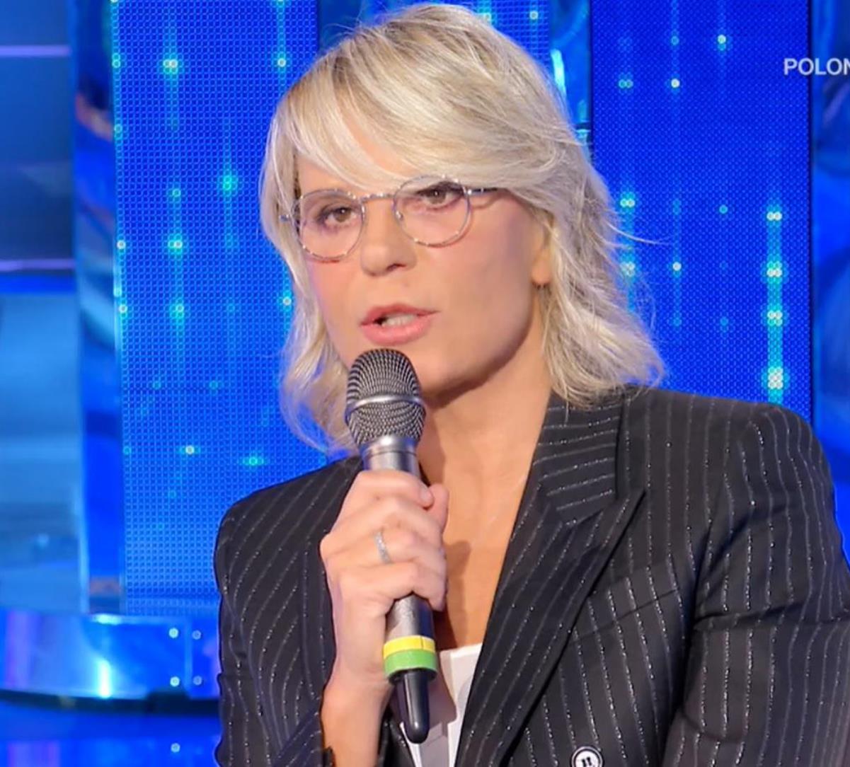 maria de filippi gesto per sabrina ferilli