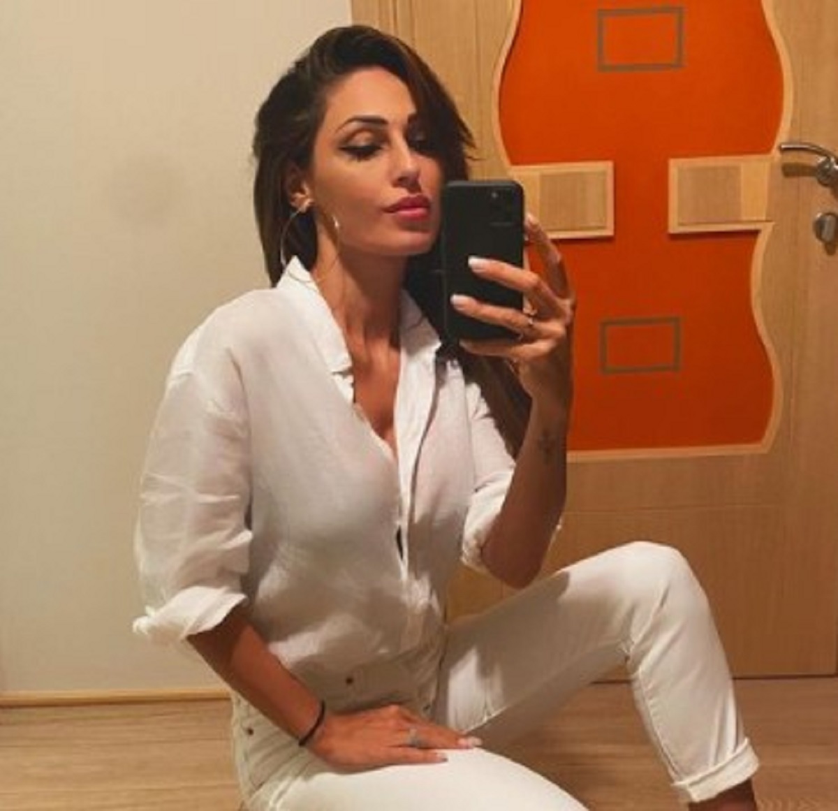 Anna Tatangelo foto ufficiale Livio Cori amore verità amica