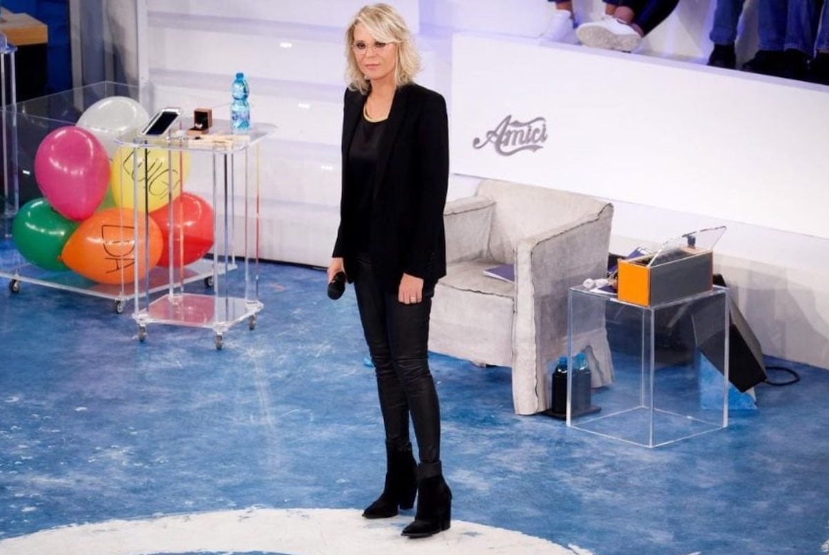 maria de filippi look amici prezzi