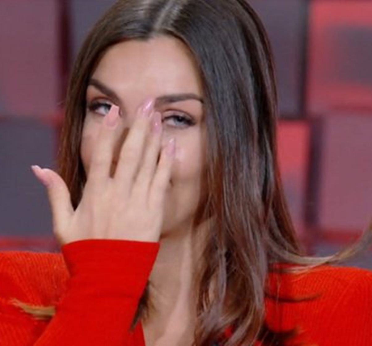 elettra lamborghini lacrime verissimo