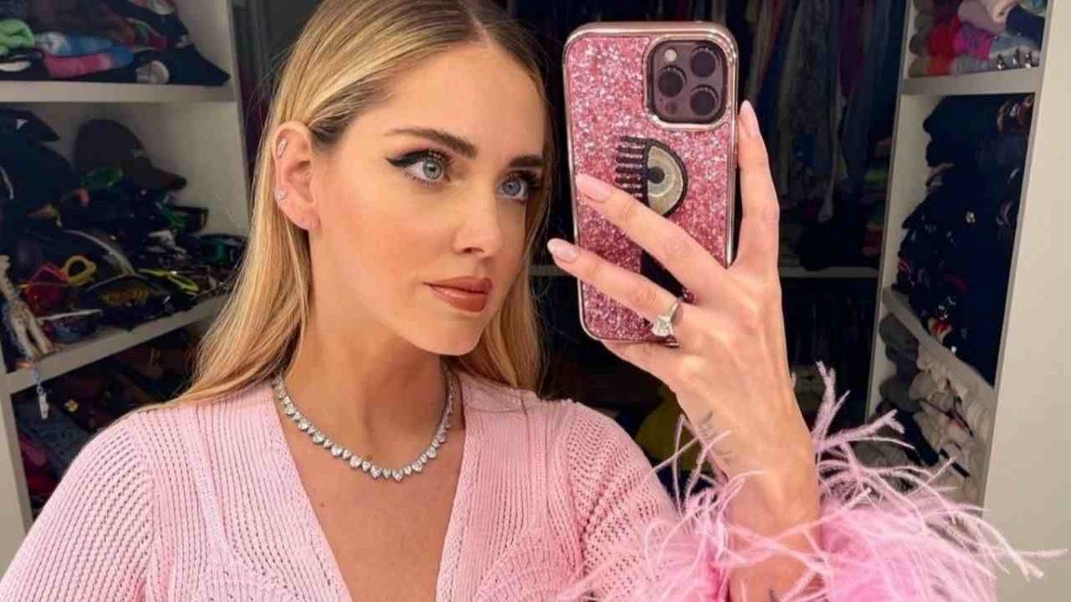 Chiara Ferragni Critiche Foto Nuda