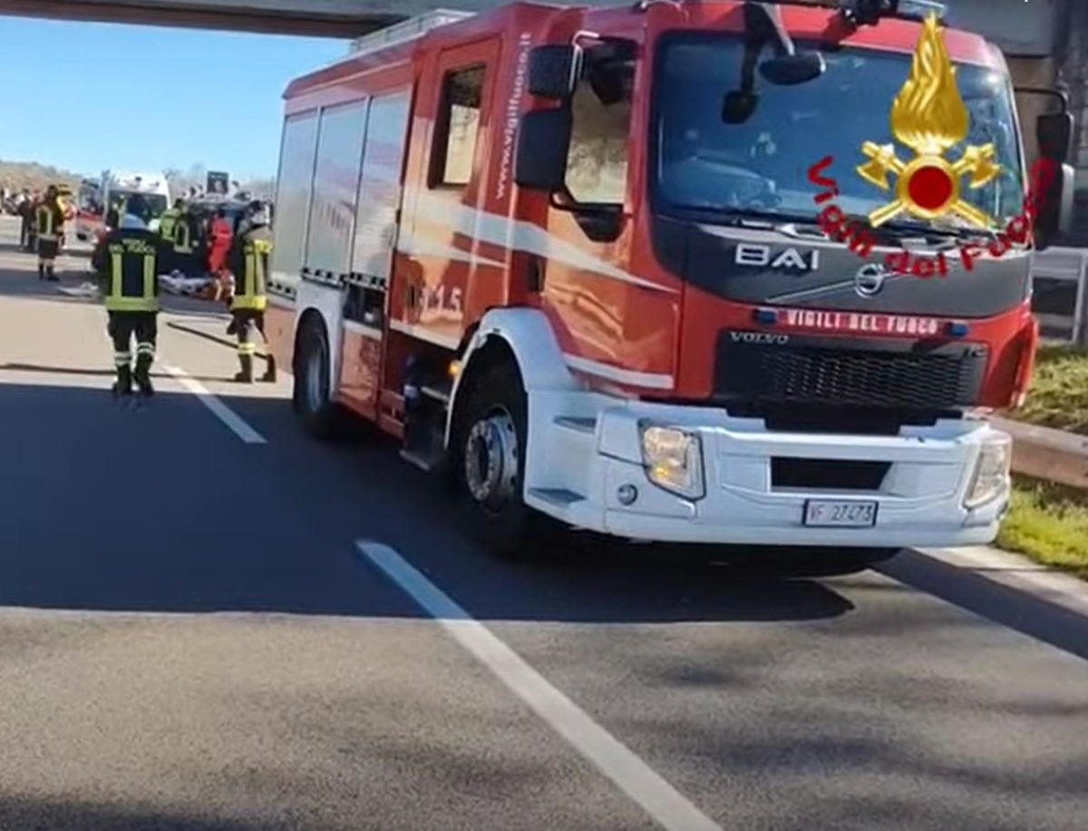 Incidente Raccordo Autostrada Potenza Sicignano Morto 31enne