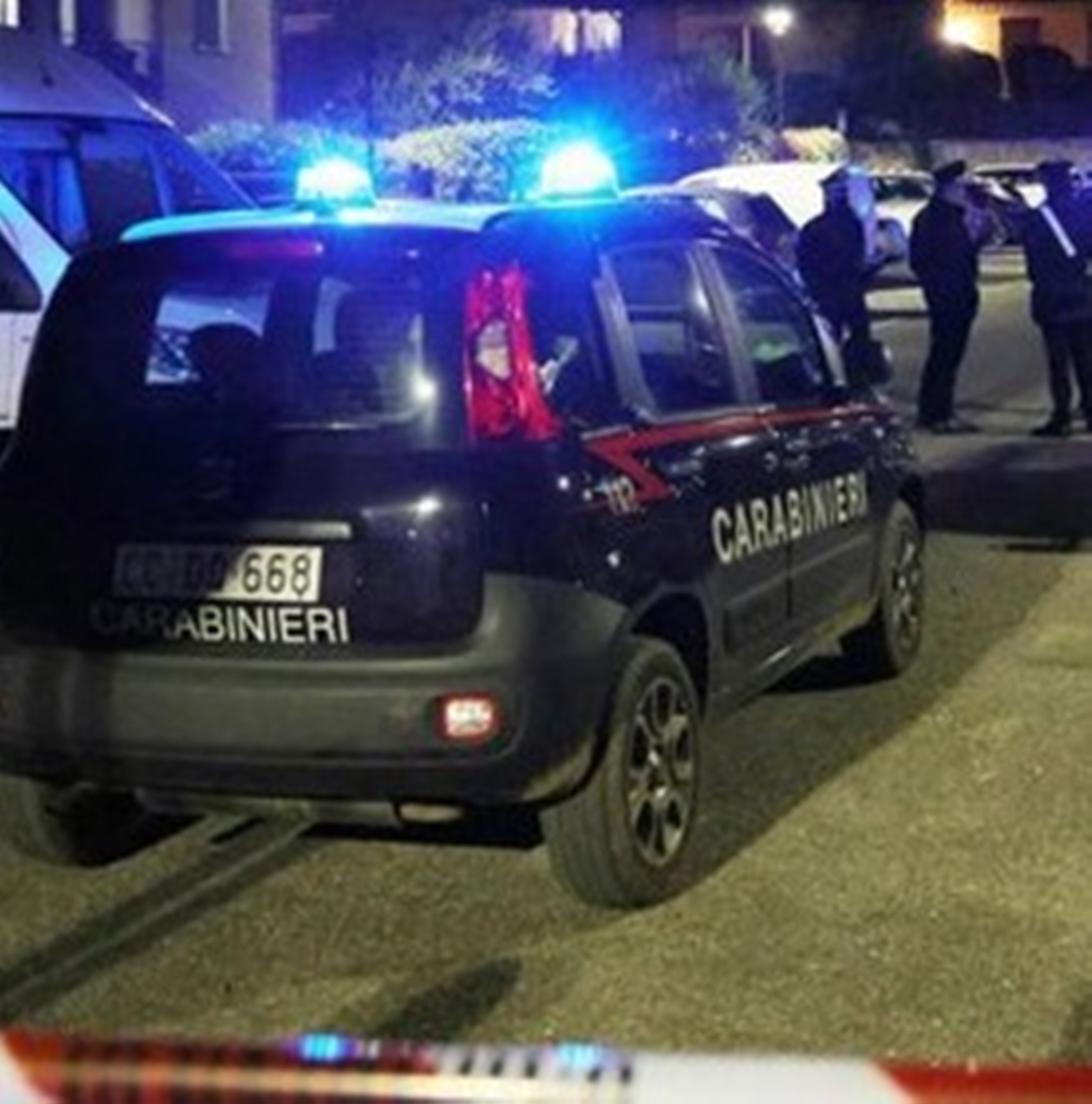 varese uccide figlio 7 anni arrestato