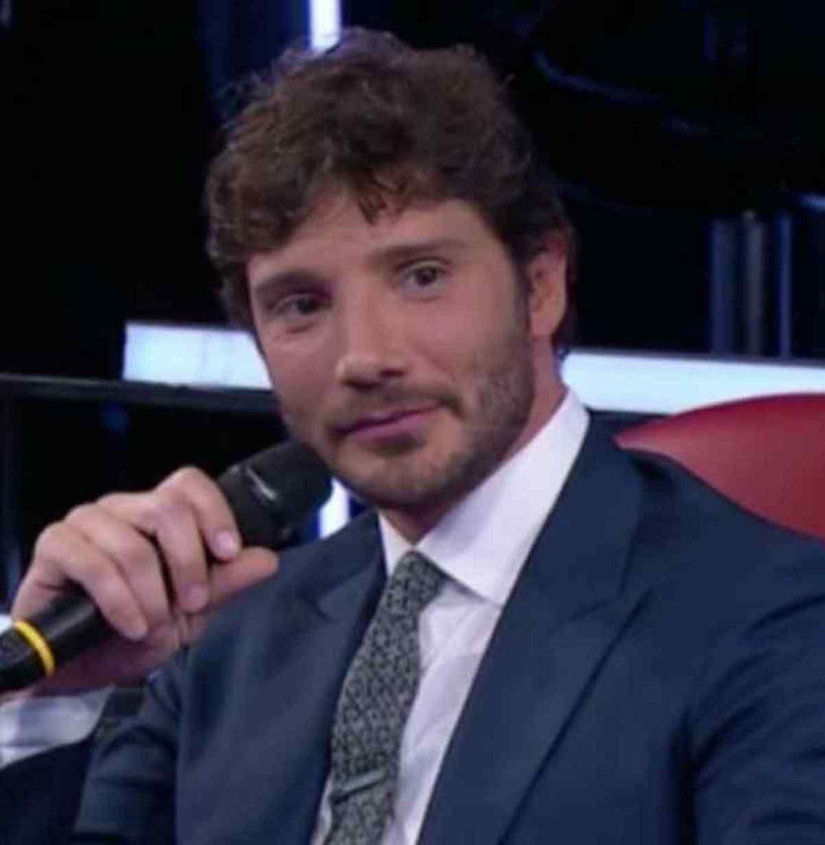 stefano de martino amici