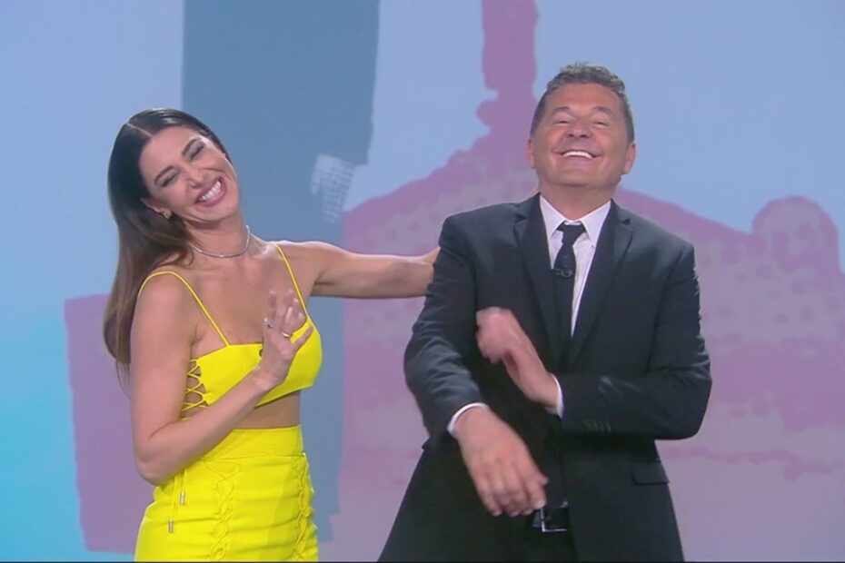 belen rodriguez le iene look giallo marca prezzo