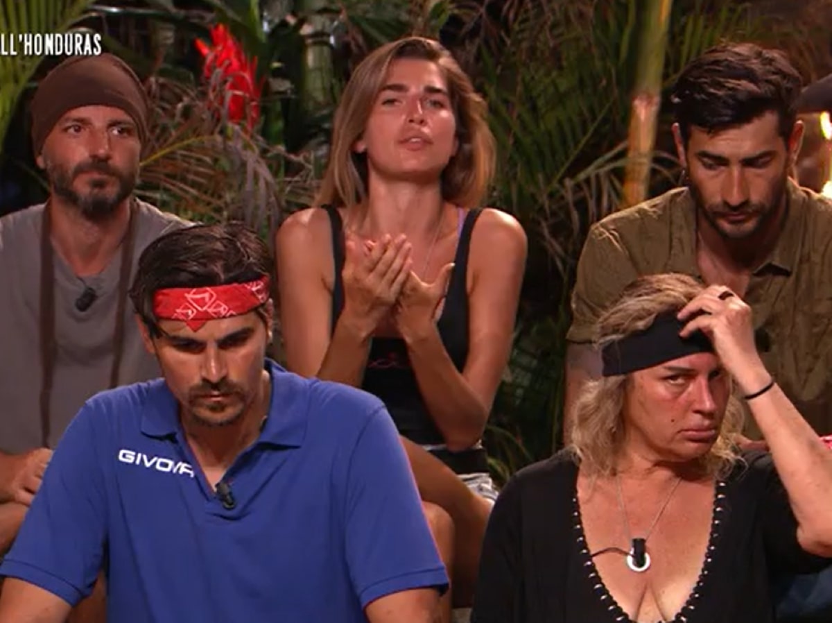 Isola dei Famosi Accusa Lory Del Santo Marco Cucolo Aiuto Regia