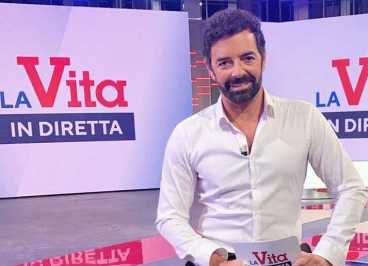 Alberto Matano annuncio diretta tv La vita in diretta