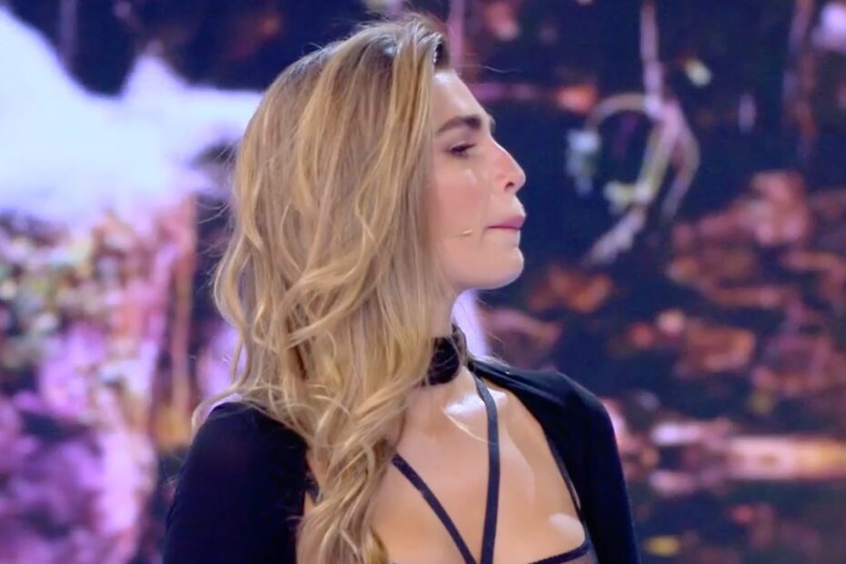 estefania bernal finale isola dei famosi verità flirt edoardo tavassi