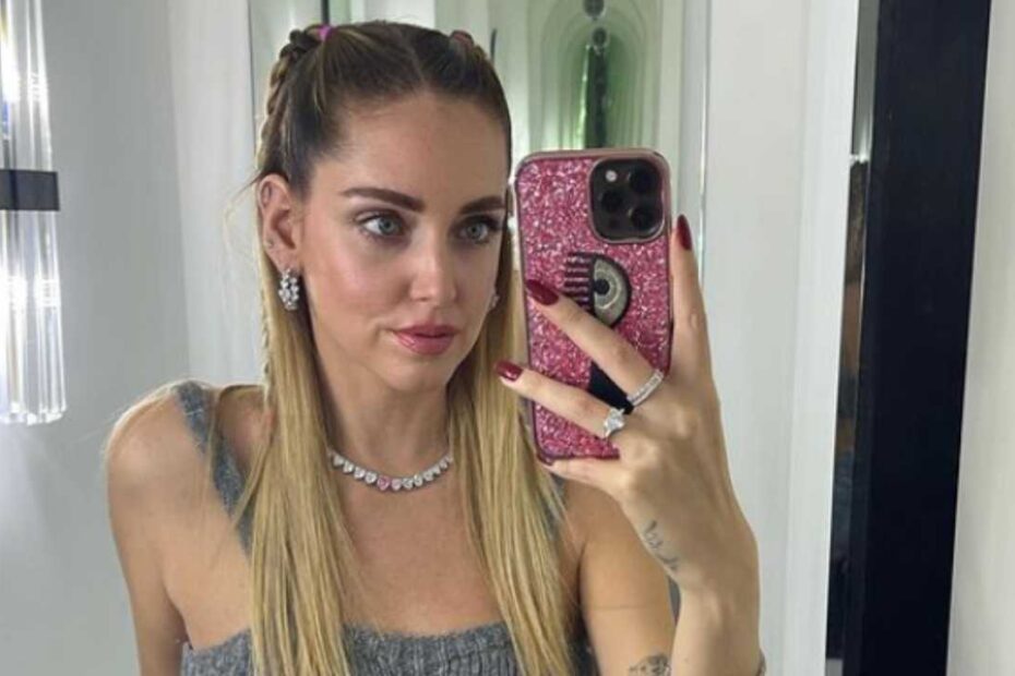 Chiara Ferragni Topless Foto