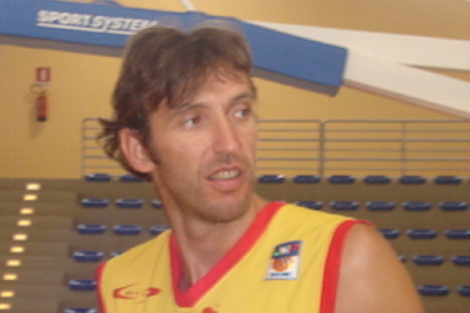 Morto Gustavo Tolotti basket