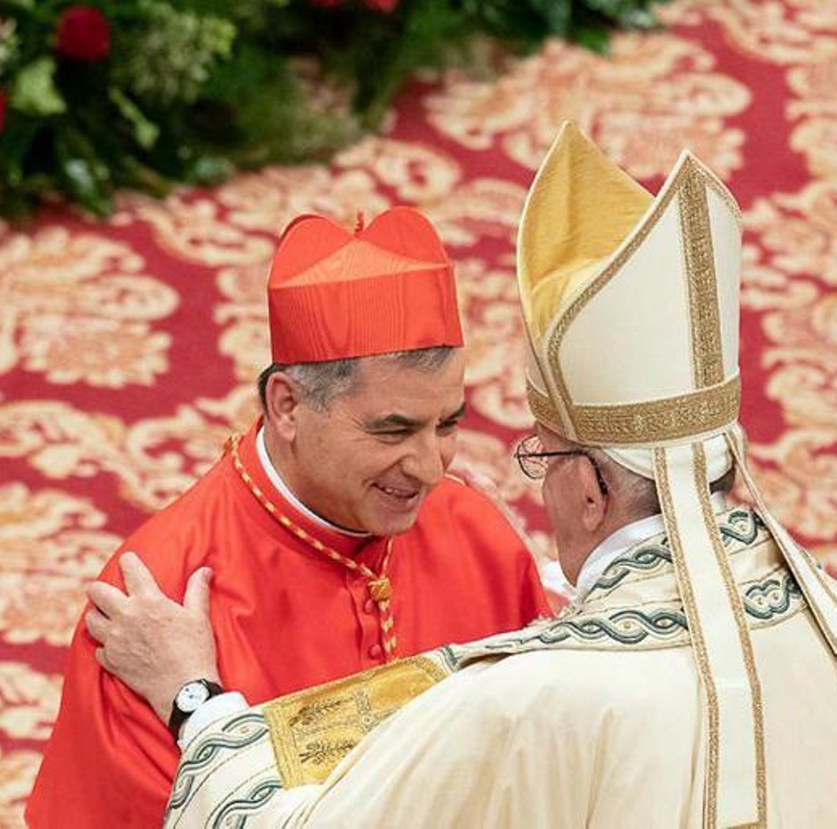 papa vuole morto cardinale becciu