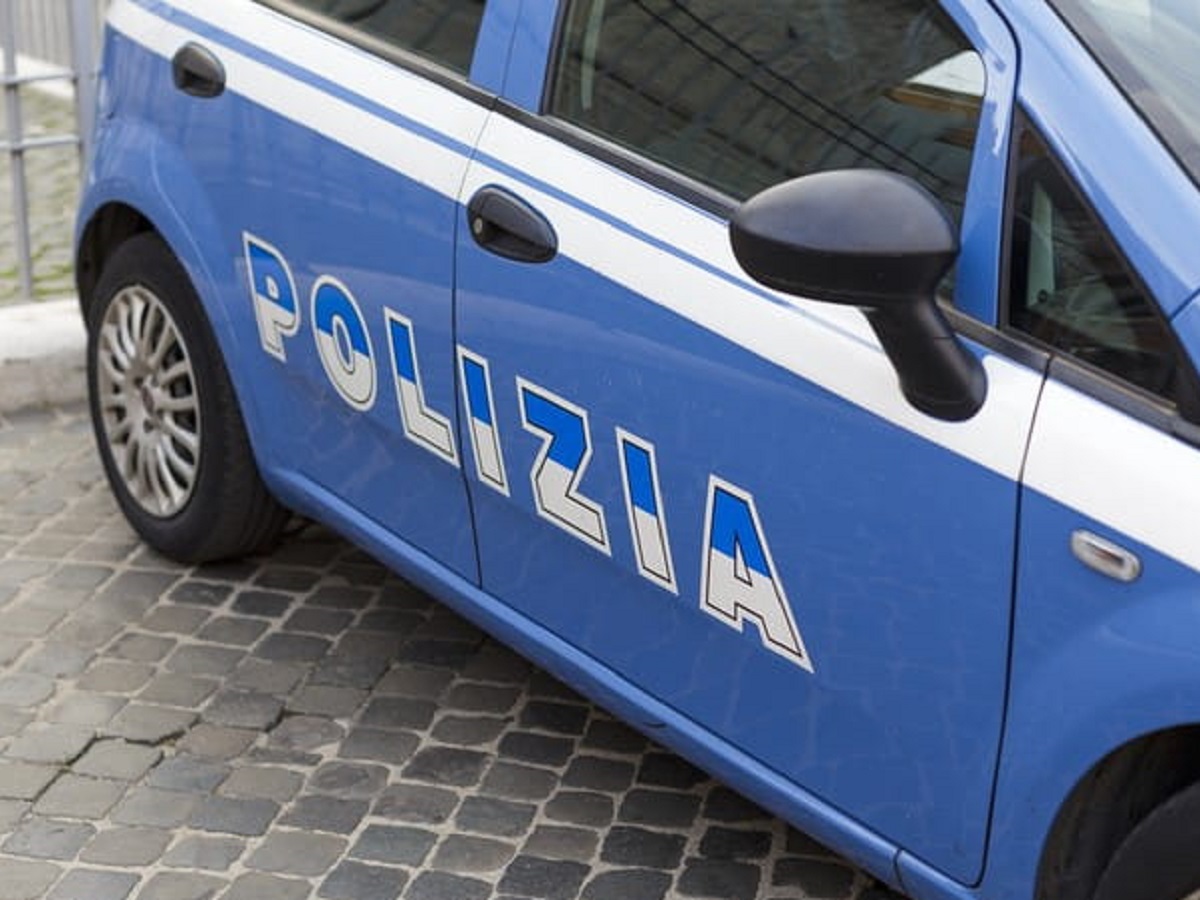 Vince il Superenalotto compra una Porsche arresto