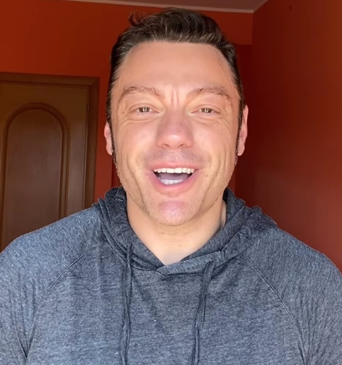 Tiziano Ferro torna a parlare dopo l'annuncio del nodulo alla gola