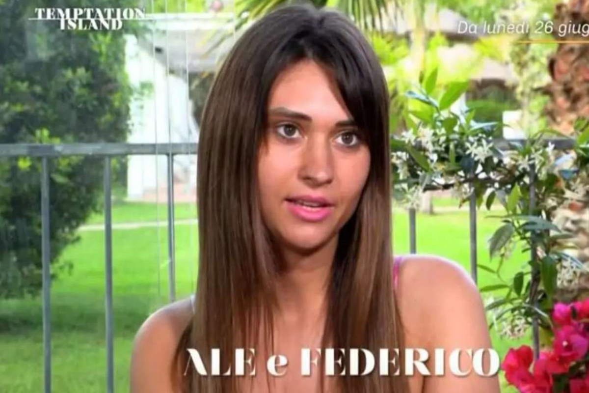 Ale di Temptation Island cede ai ritocchini