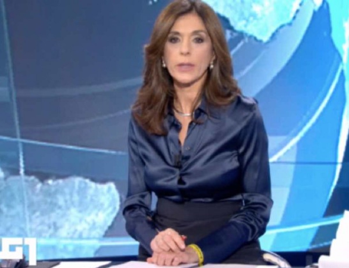 Tg1, Emma D'Aquino torna a condurre l'edizione delle 20