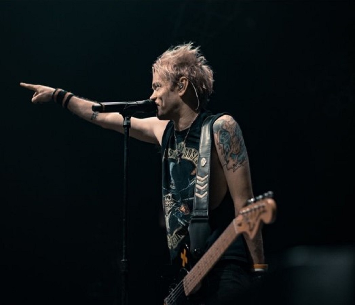 Deryck Whibley il frontman dei Sum 41 ricoverato per un'infezione