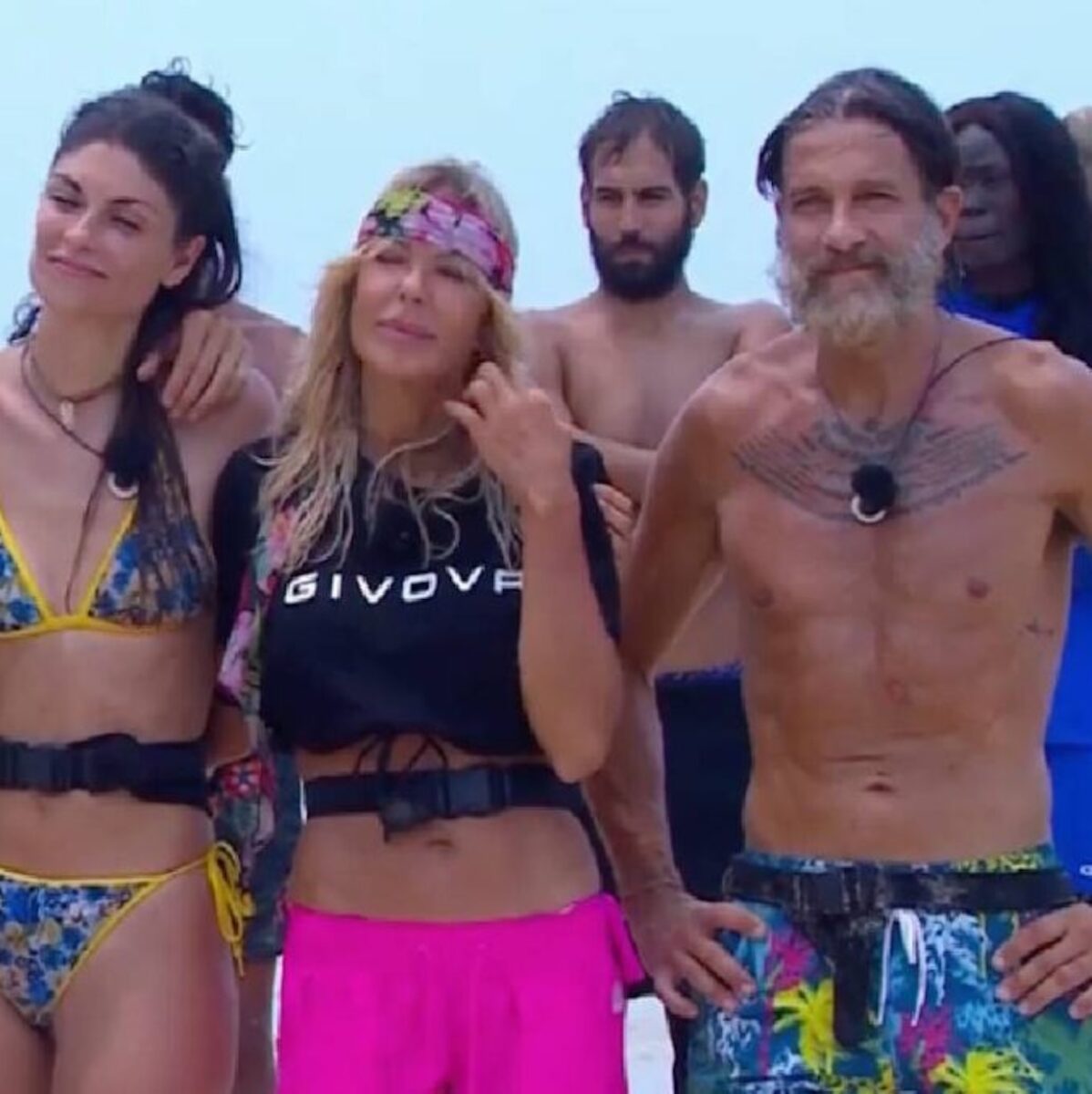 “Ecco il primo finalista”. Isola dei Famosi, l'annuncio di Luxuria