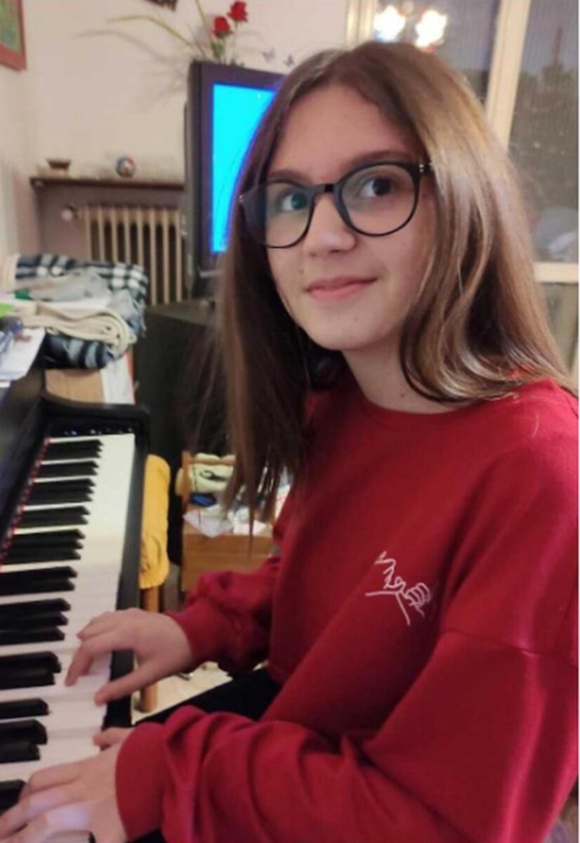 Adele Baldasarre, la cantante e musicista morta nel sonno a 16 anni