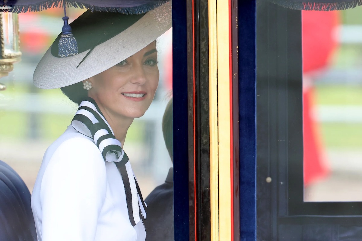 Kate Middleton, il saluto sul balcone al Trooping the Colour