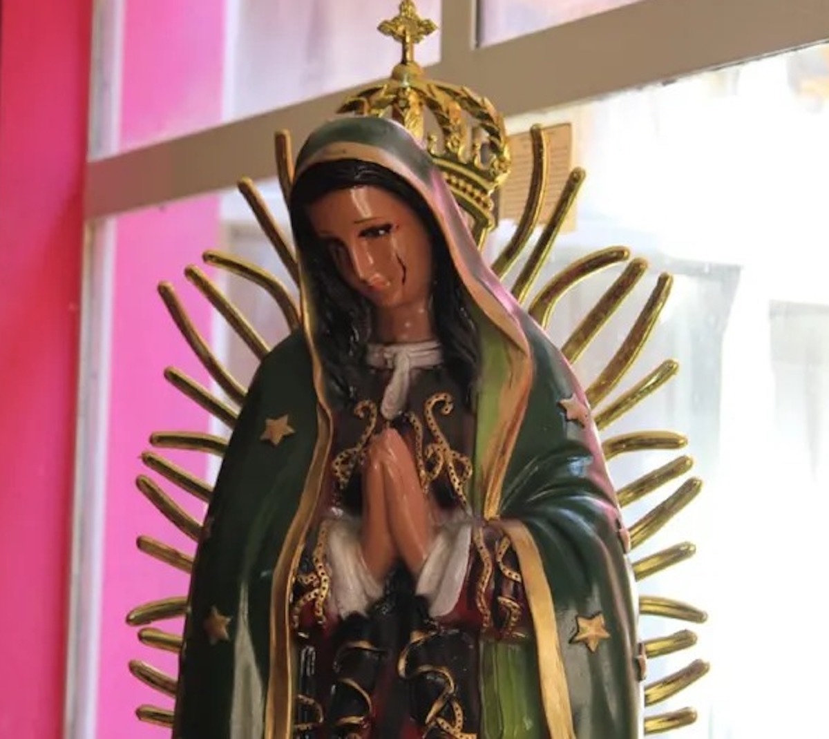 Messico, a Morelia una statua che piange lacrime di sangue