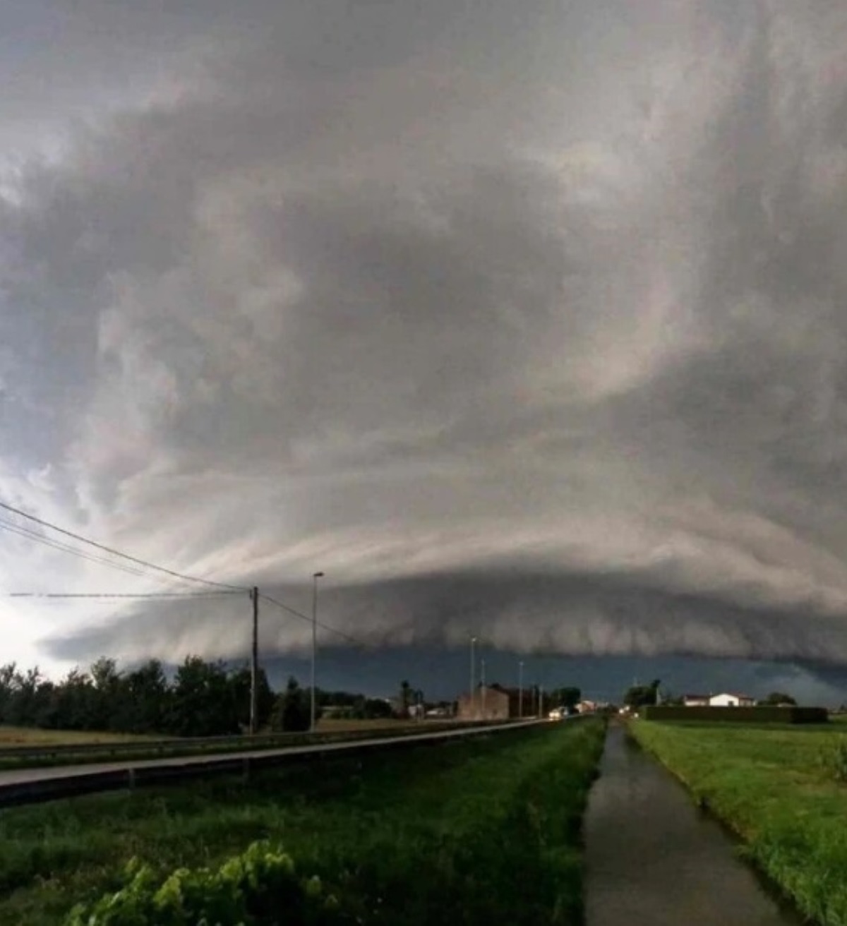 previsioni meteo italia pazzo caldo temporali