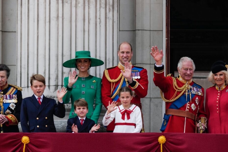 Royal Family, la principessa Anna ancora in ospedale. La voce: "Situazione seria"