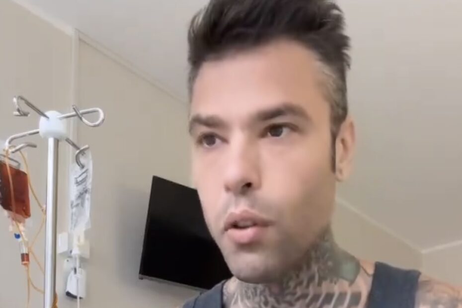 Fedez parla dall'ospedale: "Ecco cosa mi è successo"