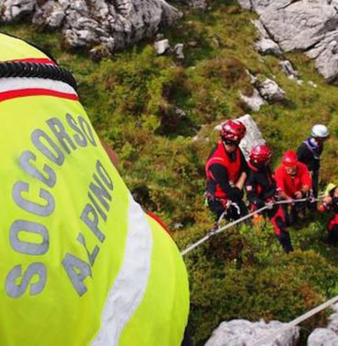 Val Rendena, uomo trovato morto: stava cercando funghi