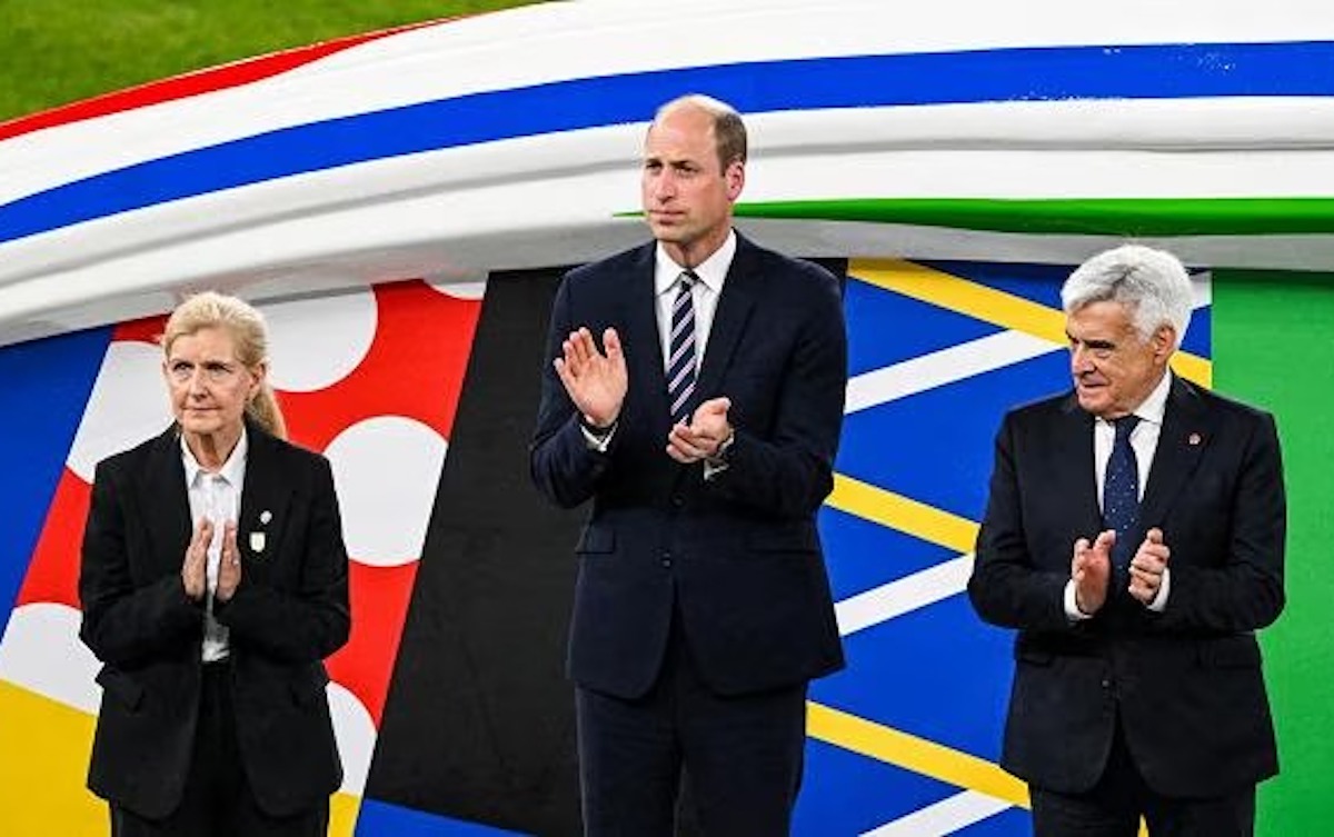 Euro 2024: il principe William assiste alla finale, beccato a dire un insulto