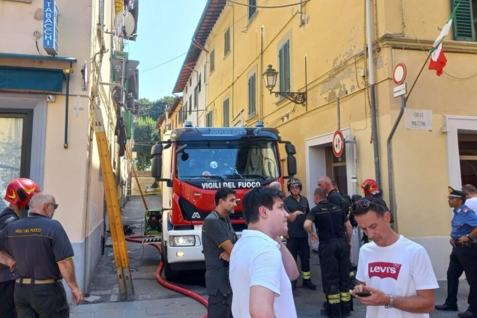 incendio pisa morta bambina 4 anni