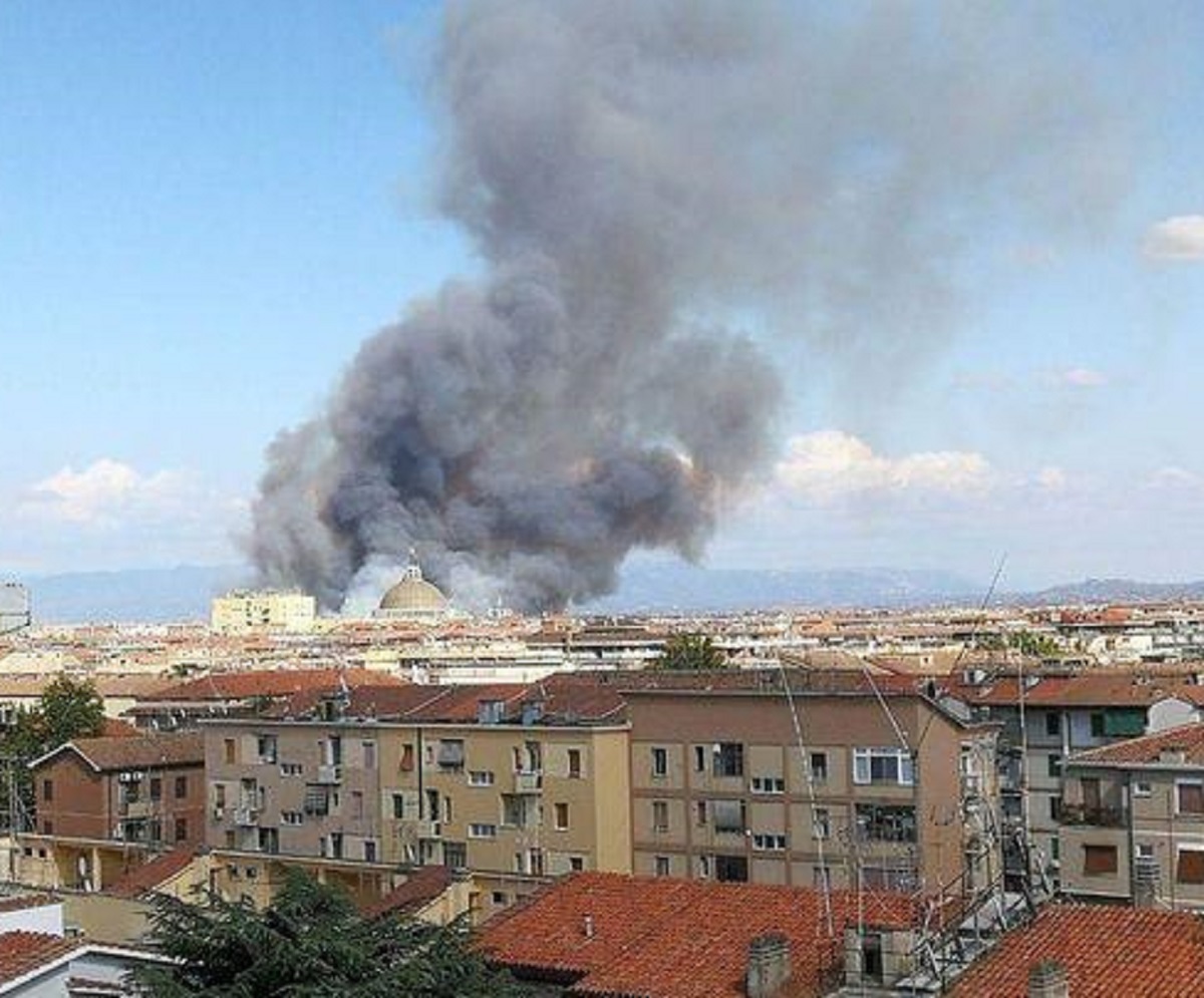 roma incendio gravi i soccorritori