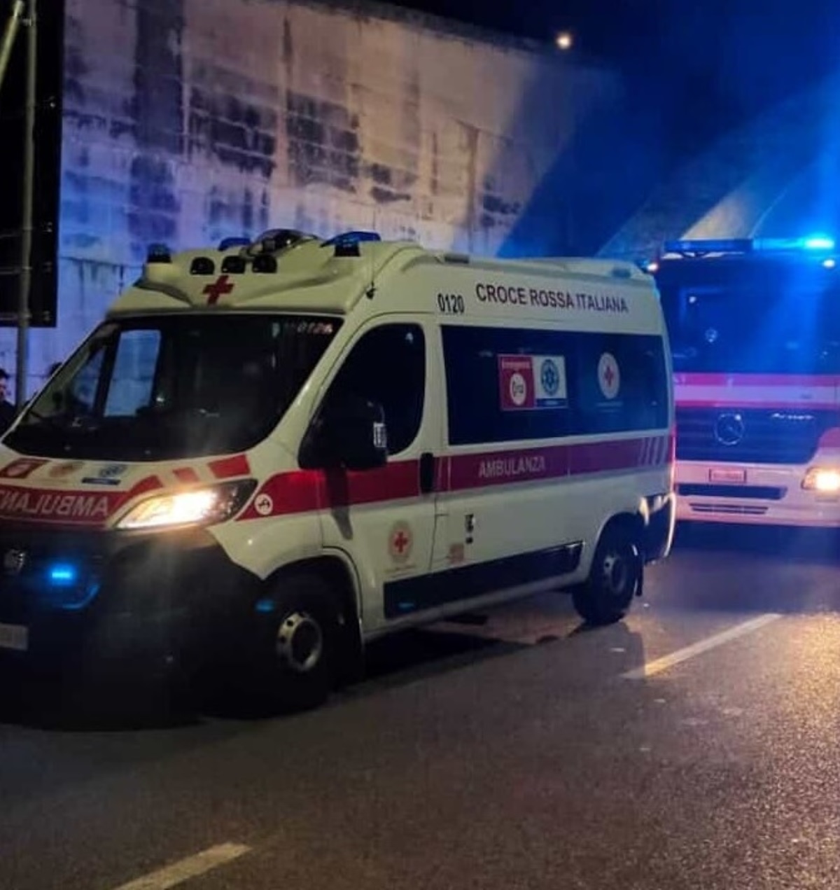 incidente galleria 19enne muore due feriti