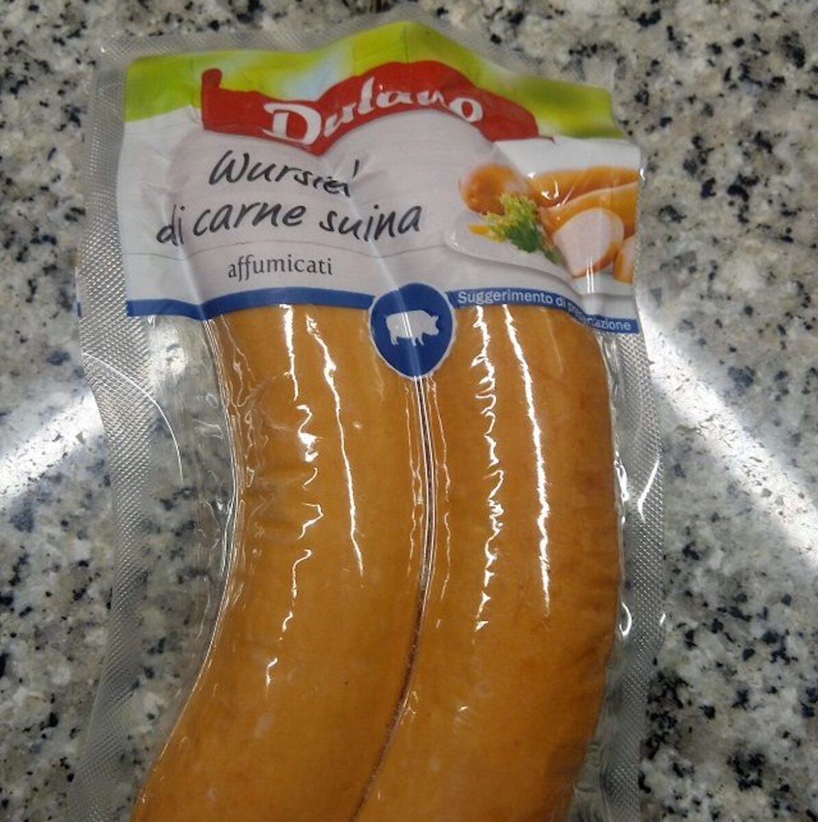 Lidl, wurstel ritirato per presenza allergeni: “Non mangiatelo”