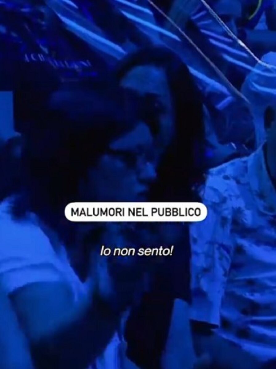 X Factor, lite tra il pubblico Achille Lauro interviene 