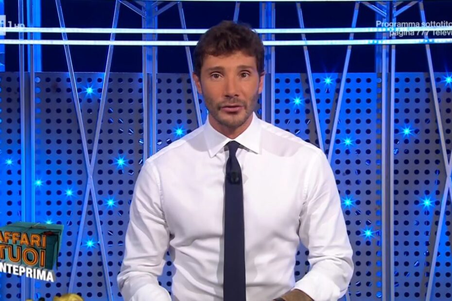 Stefano De Martino Affari tuoi Stesso Look