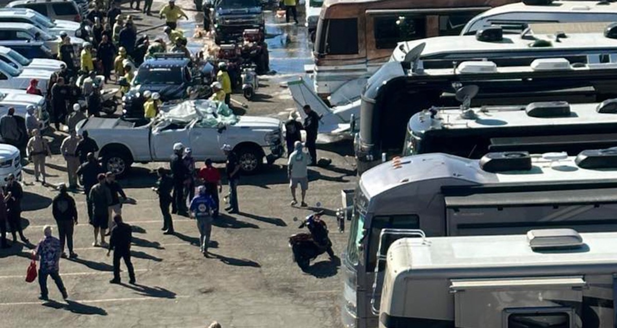 Incidente aereo a Pamona, Piper si schianta in un parcheggio