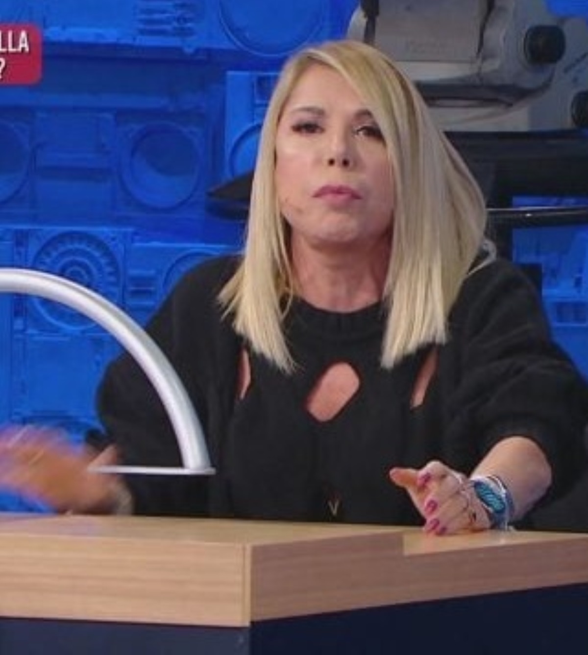 amici lorella cuccarini provvedimento anna pettinelli