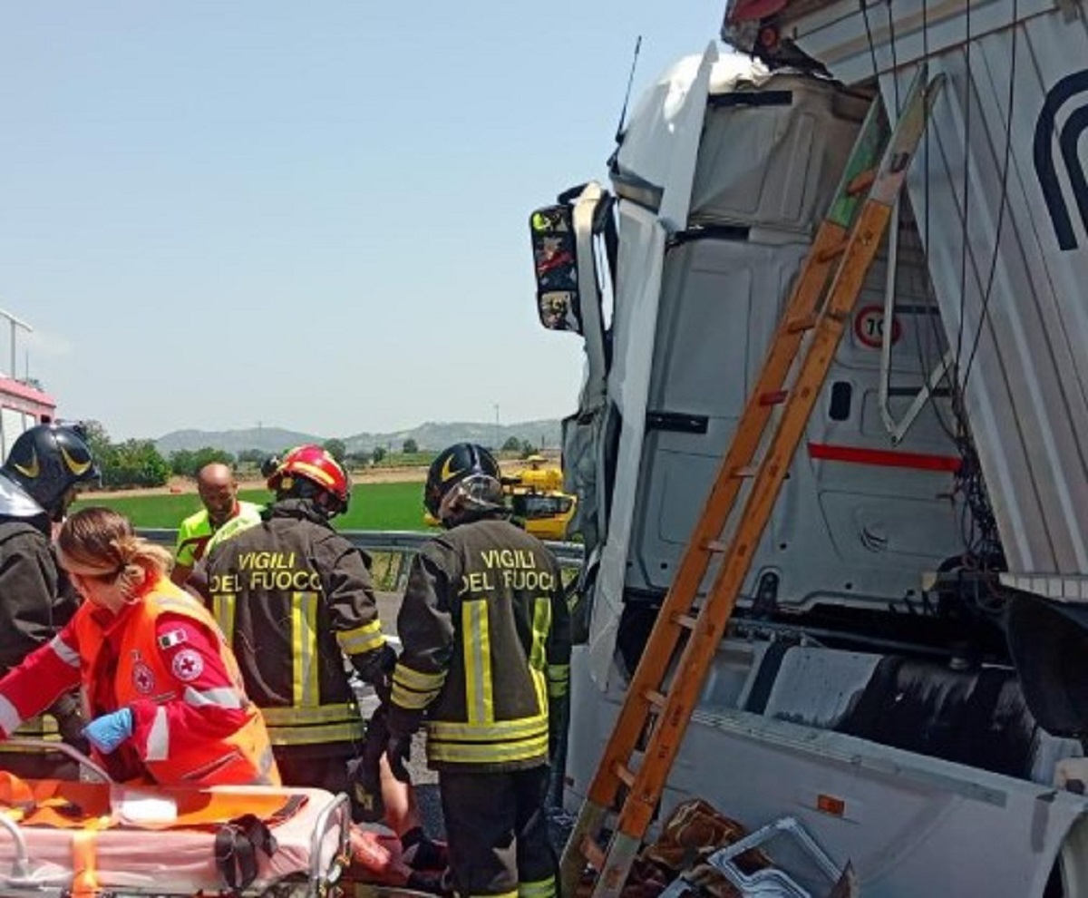 Incidente sulla A21 morto 62enne 