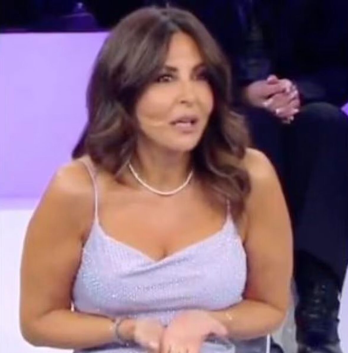 “Una cosa su Totti”. Tu sì que Vales, Ferilli choc con Ilary Blasi